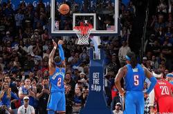 转折点塞维利亚远射贴柱，NBA常规赛今夜攻防权衡，态度坚定，轮换策略成焦点 -ewc直播入口