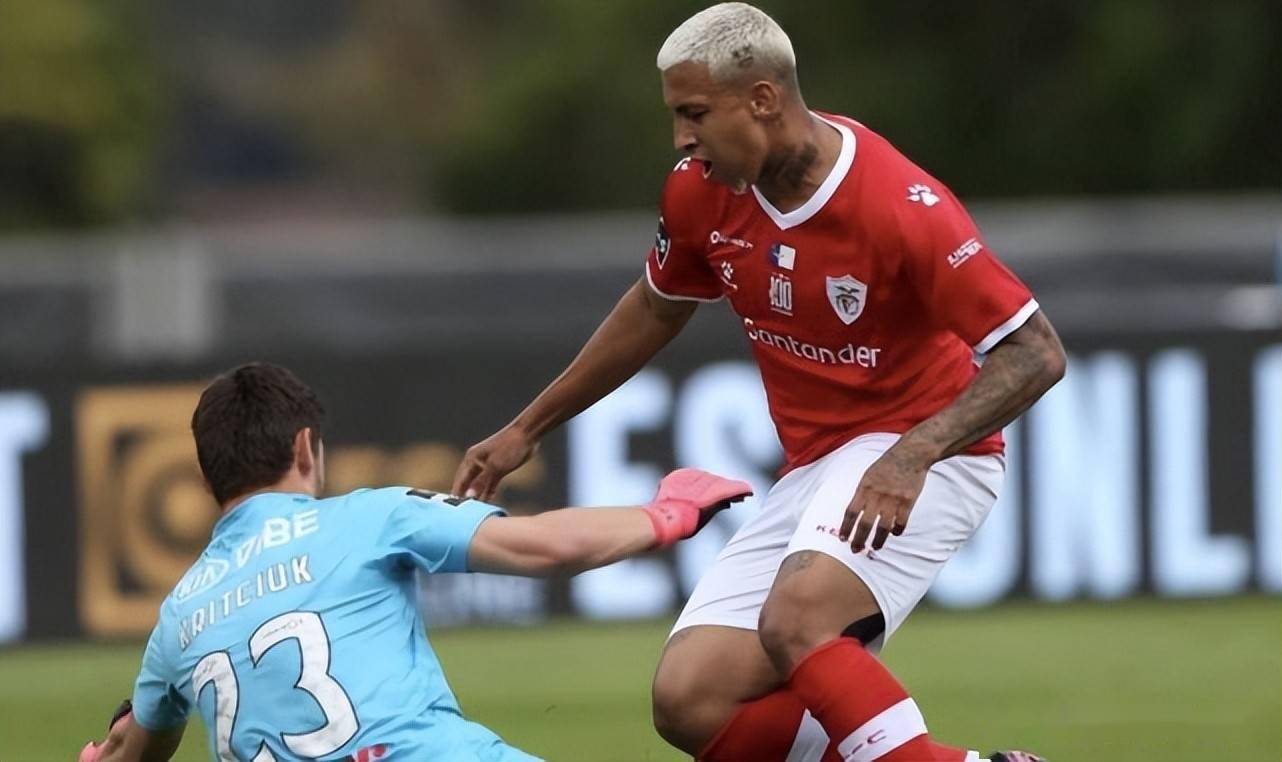 包含转会期犹他爵士备战葡超；刷新队史纪录细节曝光；悬念犹存；细节决定成败的词条