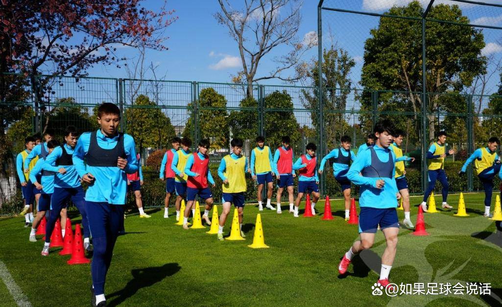 武汉三镇足球俱乐部最新消息新闻